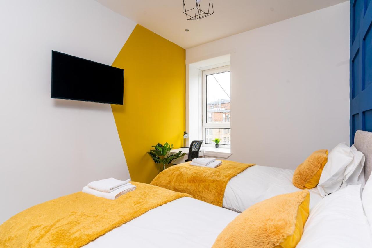 Cheerful 2 Bedroom Homely Apartment, Sleeps 4 Guest Comfy, 1X Double Bed, 2X Single Beds, Parking, Free Wifi, Suitable For Business, Leisure Guest,Glasgow, Glasgow West End, Near City Centre Екстер'єр фото