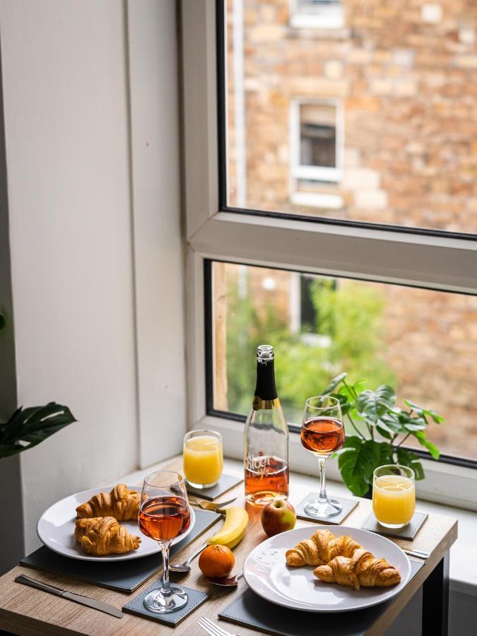Cheerful 2 Bedroom Homely Apartment, Sleeps 6 Guest Comfy, 3X Double Bed, Parking, Free Wifi, Suitable For Business, Leisure Guest,Glasgow, Glasgow West End, Near City Centre Екстер'єр фото